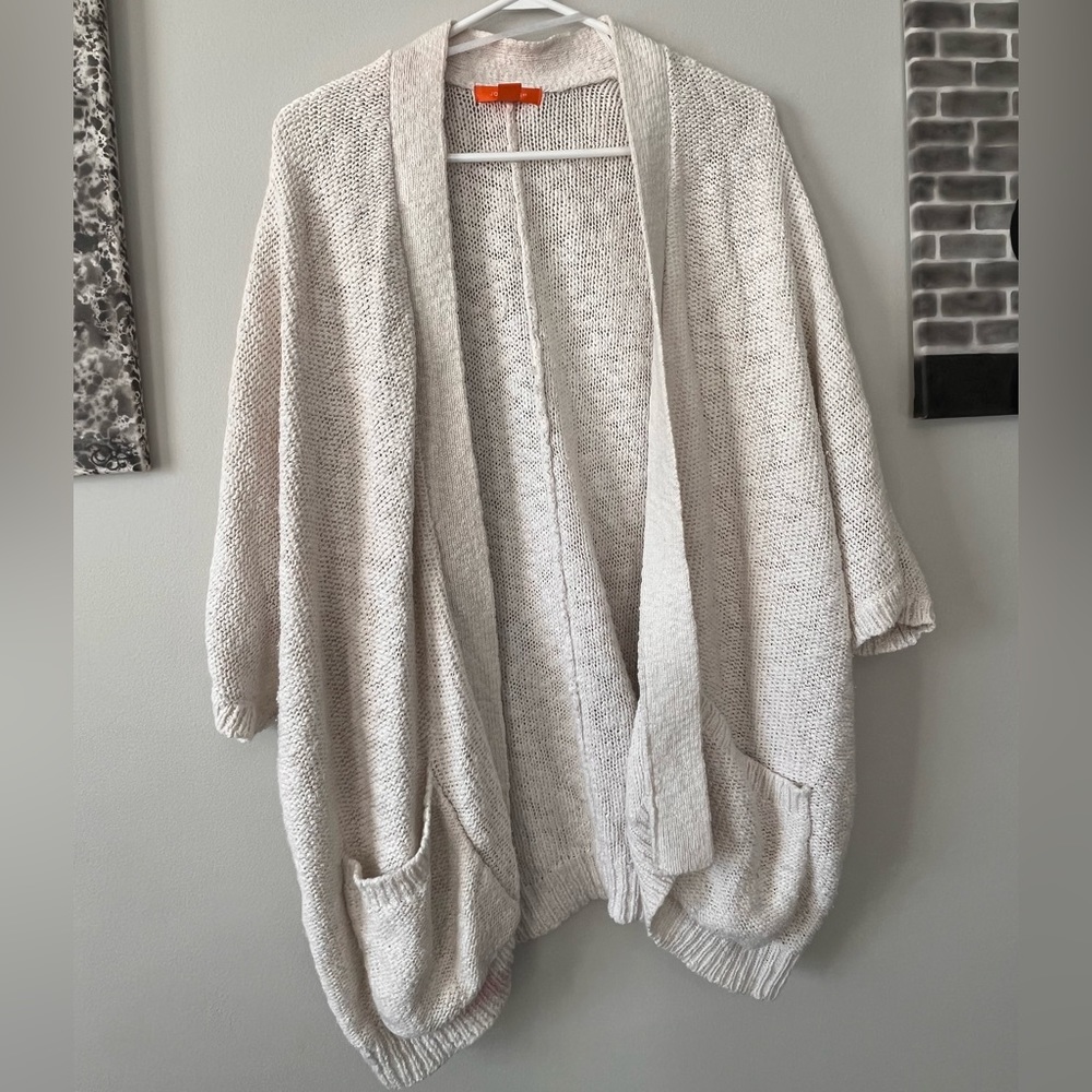 White knit cardigan